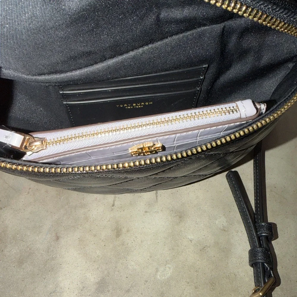 Tory Burch Black Quilted Crossbody Bag with Cream Card Holder - Picture 3 of 8